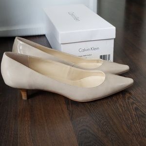CALVIN KLEIN "Dara Patent" Pumps, Adobe color, 9.5